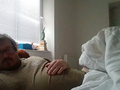 czechguy online show from November 9, 10:52 am