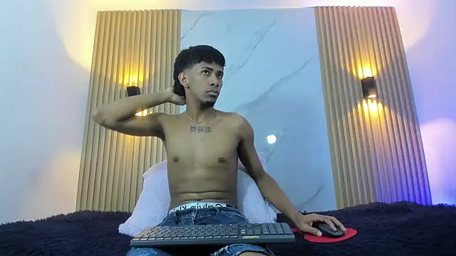 Ethan thouse online show from October 10, 3:44 am