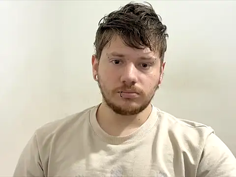 Skol 100802 online show from April 13, 3:56 pm