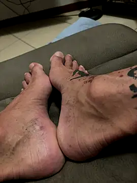 Sexy-feet78 online show from October 12, 9:20 pm