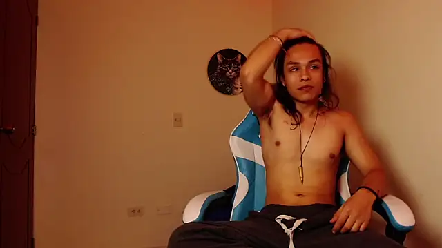 tom 1945 online show from October 17, 4:38 am