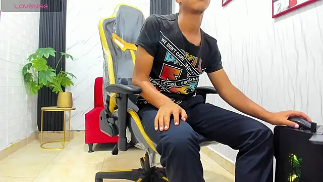 Yeps pluss online show from October 22, 9:07 pm