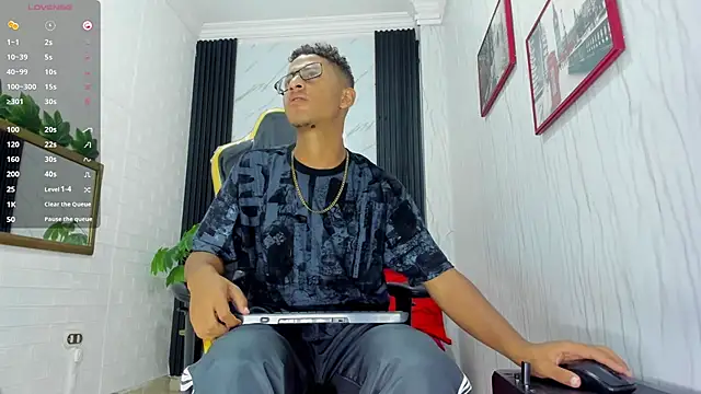 Yeps pluss online show from November 1, 9:19 pm