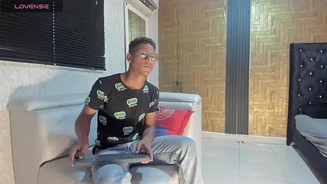 Yeps pluss online show from October 19, 8:34 pm