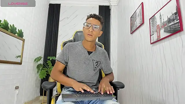 Yeps pluss online show from October 24, 9:27 pm