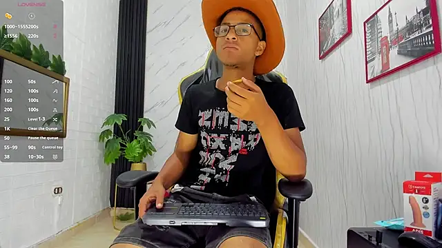 Yeps pluss online show from October 29, 8:23 pm