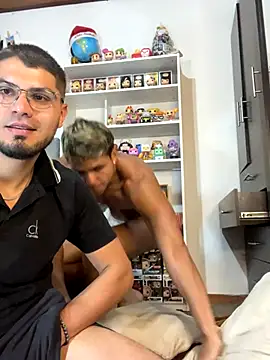 mirallesandbig online show from October 14, 11:23 pm