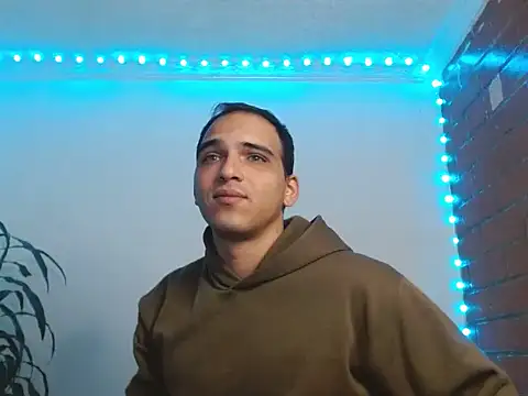 Maax3023 online show from October 21, 1:47 pm