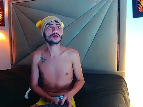 Owen valentin online show from October 29, 4:59 am