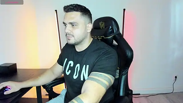 Danielbateson online show from October 13, 12:22 pm