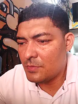 sexyandres 23 online show from June 2, 7:04 pm