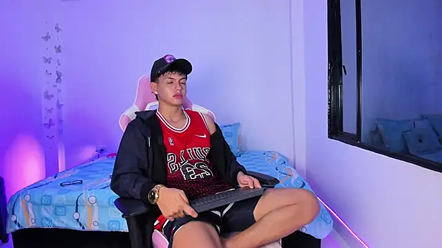 Axel Cody  online show from February 20, 11:34 am