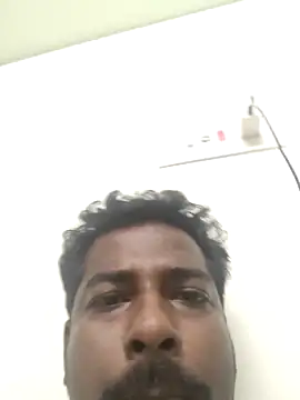 Vickyins480000 online show from December 19, 1:35 am