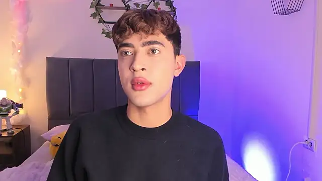 JustinCastiblanco online show from January 16, 11:46 am