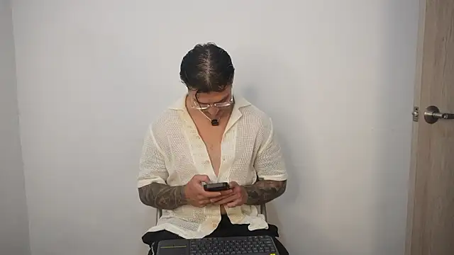 Dominick walker online show from March 21, 4:22 pm