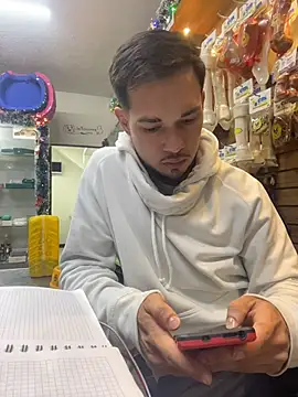 Leonardmoppet online show from December 1, 11:30 pm