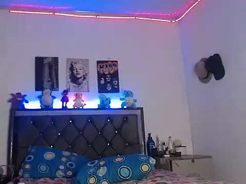 Jeronimo 08 online show from October 26, 6:43 pm