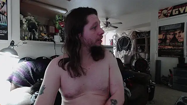 biggerisbetter12 online show from March 16, 3:27 pm