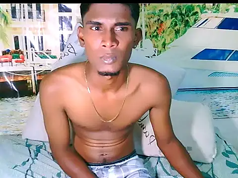 IndianThuggin online show from October 18, 9:31 pm