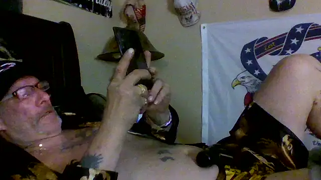 bigdaddyrooster online show from February 4, 7:14 am