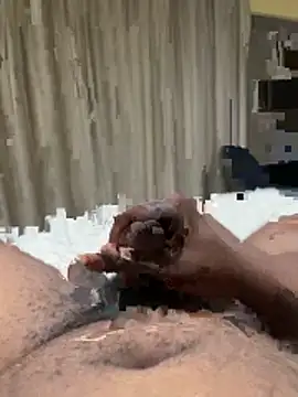 brownieD23 online show from December 14, 9:11 pm