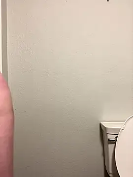 Snapshot of KamKouple69 chatting on October 22, 2:37 am KamKouple69 online show from October 22, 2:37 am