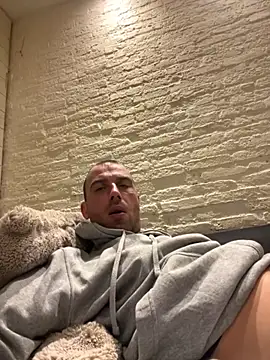 Rotteei1 online show from November 27, 8:45 pm