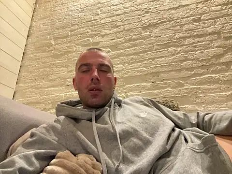 Rotteei1 online show from October 21, 5:49 pm