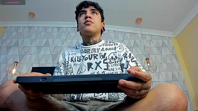 SantiOlsen online show from November 21, 12:26 pm