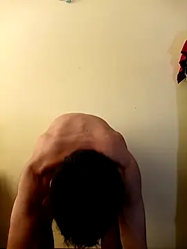 ItaloFitBoy25 online show from November 12, 7:30 pm