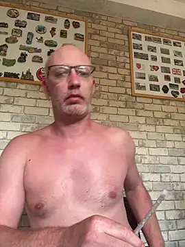 Cedric7653 online show from May 30, 3:34 pm