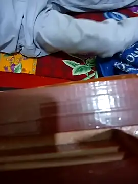 wivolove online show from November 18, 12:58 am