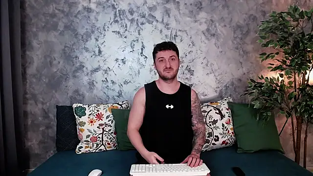 Ethan  S online show from December 21, 4:30 am