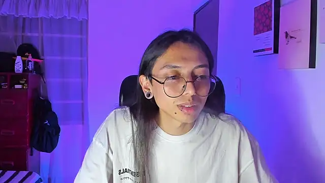  Astrea  online show from February 17, 2:54 am