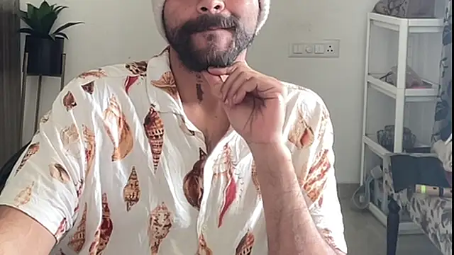 MakeMeAwareAah online show from December 22, 7:49 am