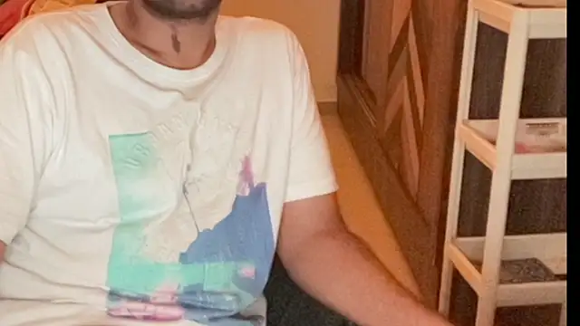 MakeMeAwareAah online show from October 21, 3:04 pm