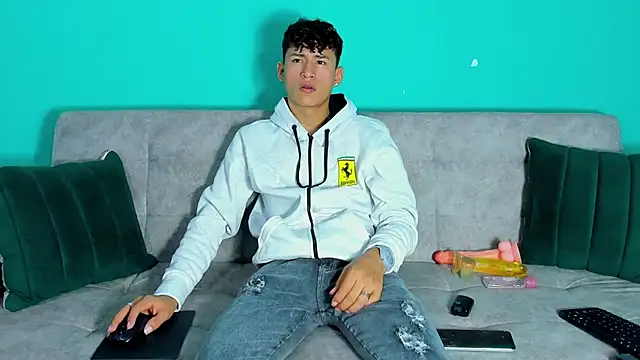 Nicolas Torres  online show from November 24, 7:42 am