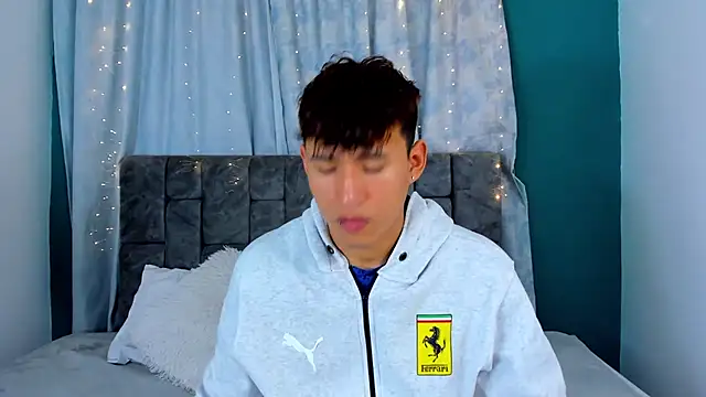 Nicolas Torres  online show from December 17, 3:36 am