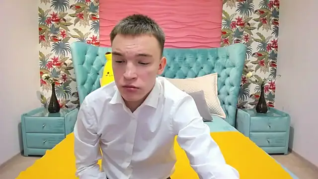 Derek Banville online show from October 31, 12:52 pm