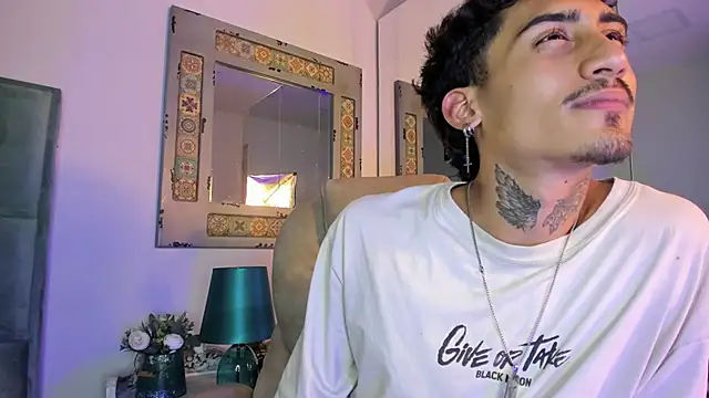 Mr Strike online show from December 14, 7:54 pm