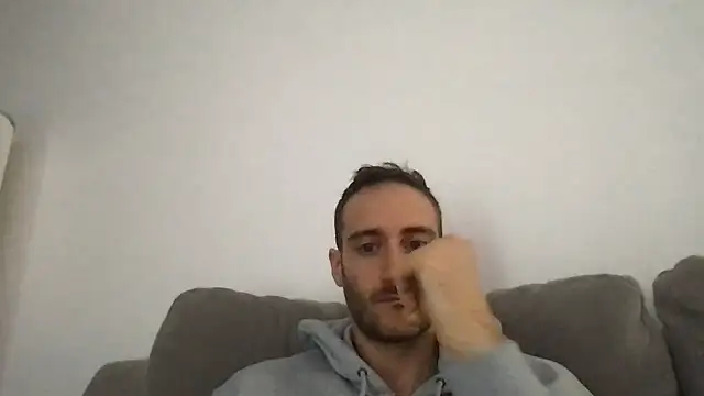 LukaShyGuy online show from January 10, 1:48 pm