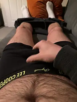 sevenisthemagicnum online show from April 21, 9:32 pm