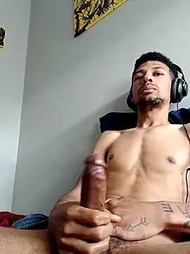 BigPrettyDick777 online show from March 19, 2:20 pm