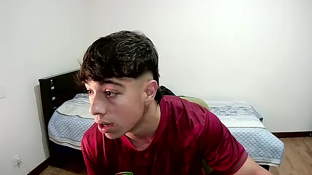 JUSTIN JHONS online show from November 7, 3:43 am