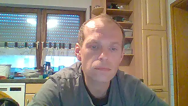 tommy3300 online show from November 4, 6:47 am