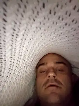 BulbasaurIsmettv online show from December 3, 7:47 am