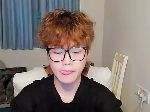 L1kuto online show from October 28, 10:18 am