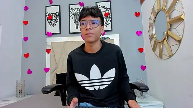 adams bobby online show from February 21, 11:11 am