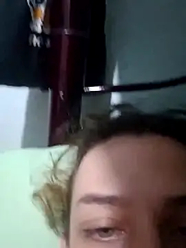 Khalid16  online show from April 6, 1:13 am