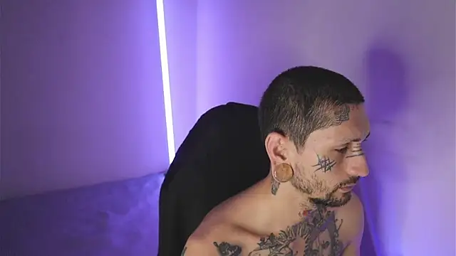 TokyoHatsumoto online show from February 22, 11:17 pm